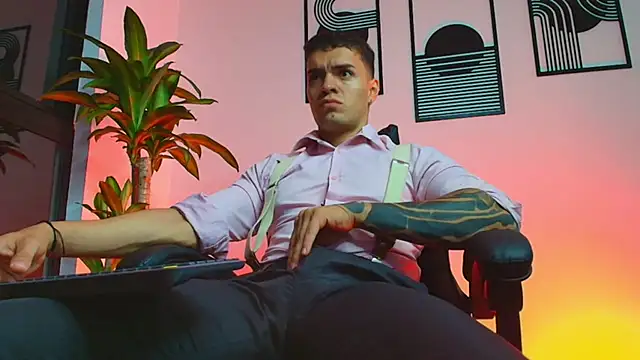 ALPHA DOMINUS  online show from March 21, 4:38 am