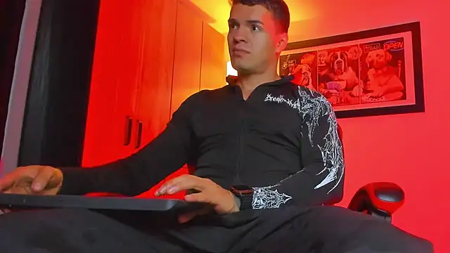 ALPHA DOMINUS  online show from January 14, 4:28 am