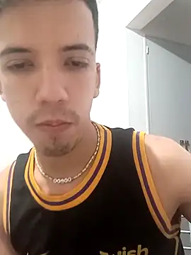 W33dbo online show from November 12, 5:02 am