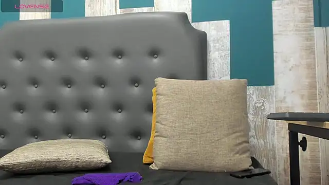 Damian Shakur online show from November 13, 5:39 pm