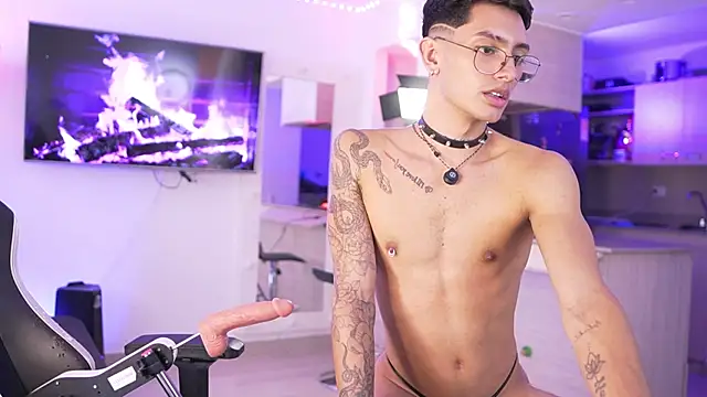 sebas palacioo online show from September 23, 8:30 pm