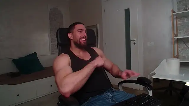 IvanHydee online show from January 18, 6:26 am