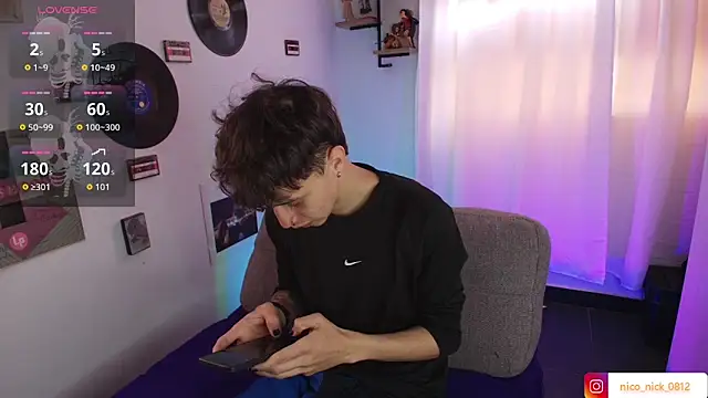 Snapshot of Nick_Bangover_ chatting on September 10, 5:22 pm Nick Bangover  online show from September 10, 5:22 pm