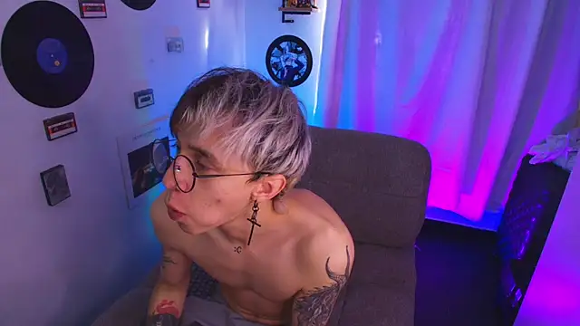 Nick Bangover  online show from April 6, 7:36 pm