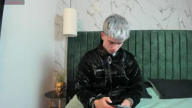 nicktorn online show from March 9, 12:21 pm