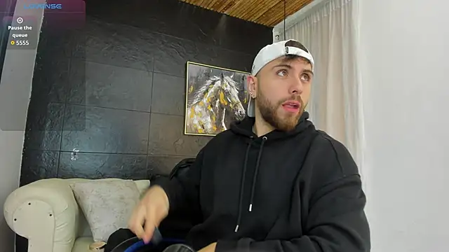 Maximo Wolff online show from October 23, 7:50 pm