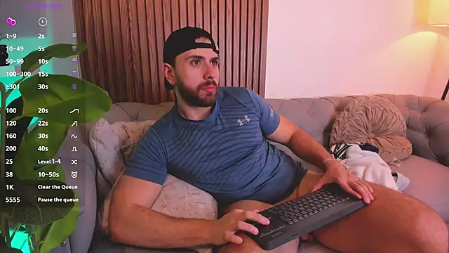 Maximo Wolff online show from April 4, 10:07 pm