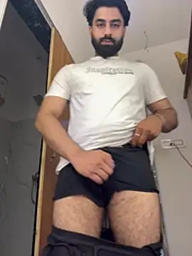 hottestboy03 online show from July 29, 5:28 am