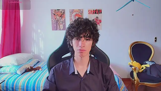 Nude Boy18 online show from July 29, 9:58 pm