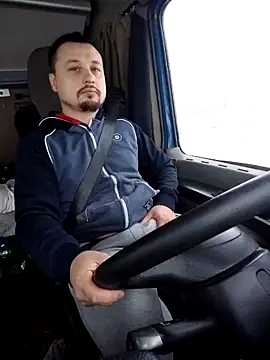 Amberdual online show from February 6, 7:05 am