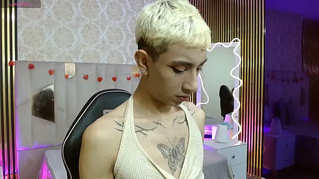 CYRUS TAY online show from June 3, 1:02 pm