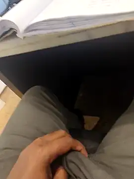 hotboy43339 online show from January 13, 9:35 am