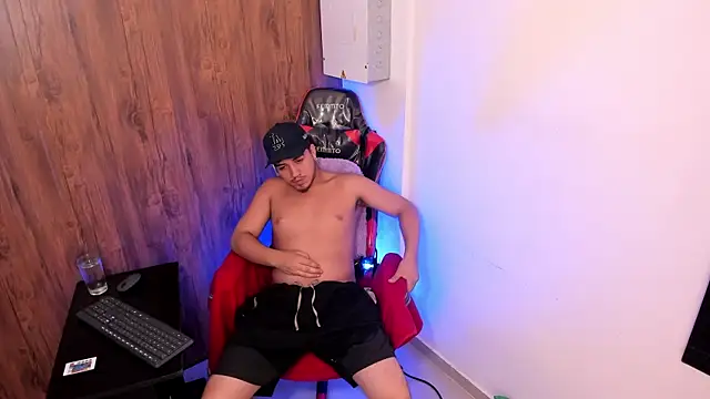 juanmechanic  online show from November 5, 4:14 am