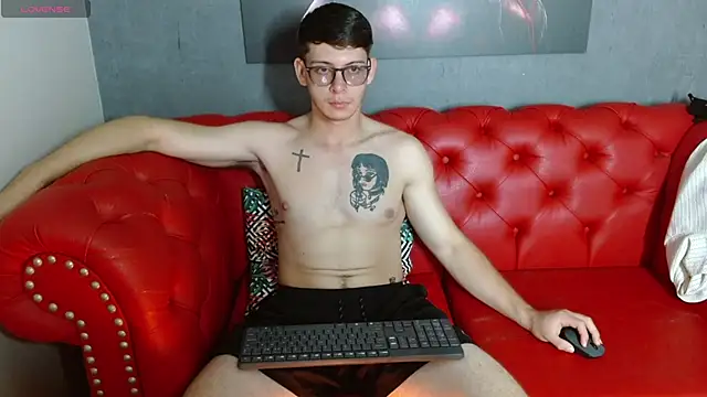 Stuart White online show from October 17, 2:32 pm