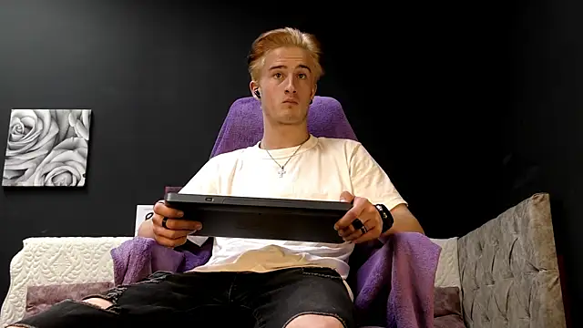 SirReed online show from March 14, 6:04 pm