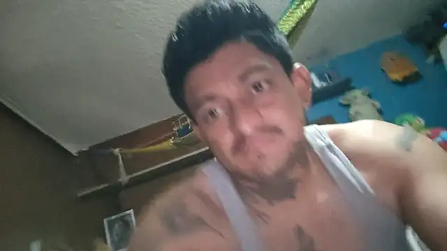 titolovemilfs online show from December 18, 9:22 pm