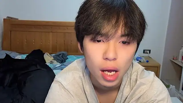 w5206t online show from November 6, 12:30 pm