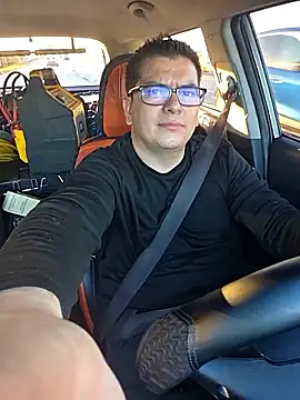 lucho8690 online show from January 8, 10:15 pm