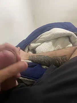 Silvaap9322 online show from March 30, 12:33 am