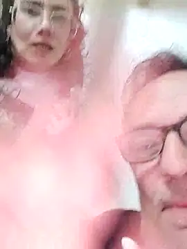 Snapshot of Txacas chatting on October 4, 12:48 am Txacas online show from October 4, 12:48 am