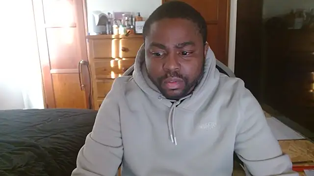 Breadwinnah online show from December 18, 4:36 pm