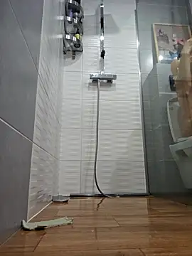 analifyy online show from December 22, 8:11 am