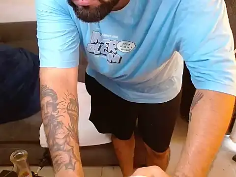 Asdfg0001 online show from November 14, 5:25 pm