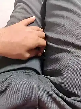 themasklover online show from April 14, 4:01 am