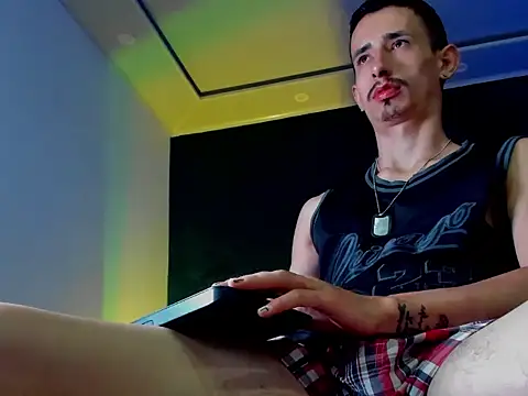 Damartinez27 online show from November 7, 10:51 am