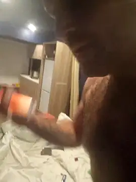 Gunit1979 online show from October 3, 7:19 pm