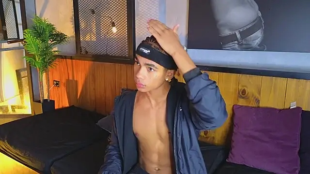 AlanCutee online show from March 9, 4:12 pm