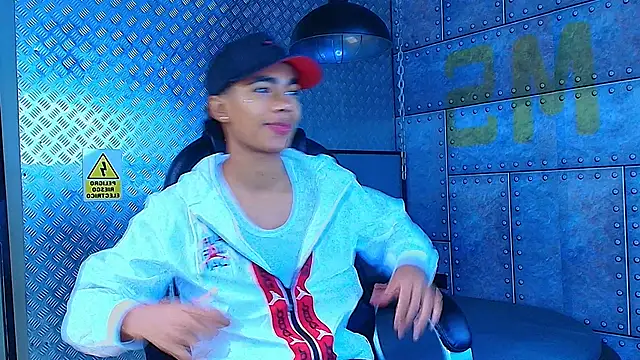 AlanCutee online show from November 1, 11:58 am