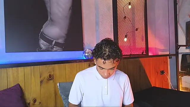 AlanCutee online show from March 12, 4:26 pm