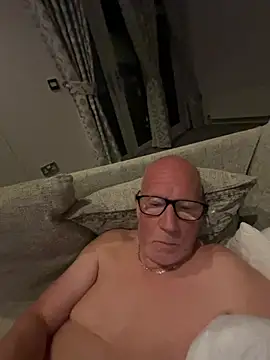 philefc online show from April 6, 8:53 pm