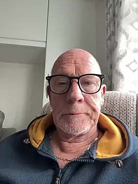 philefc online show from April 17, 2:53 pm