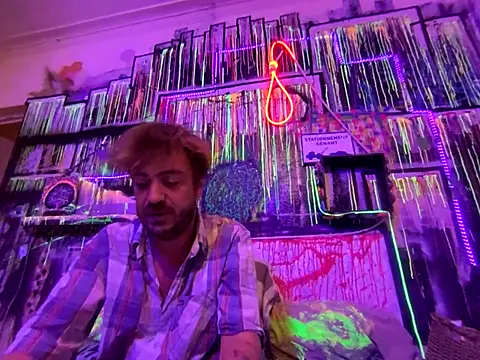 3615-ULLA online show from October 25, 4:52 pm