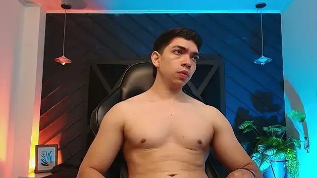 Eryonbradley online show from March 18, 12:19 pm