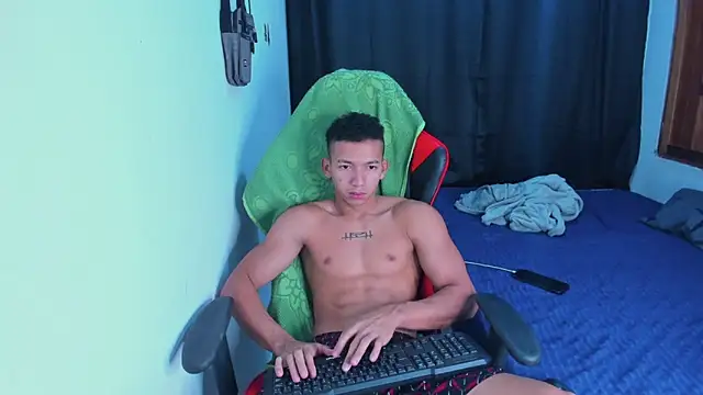 JuanchiT66 online show from June 16, 4:42 pm
