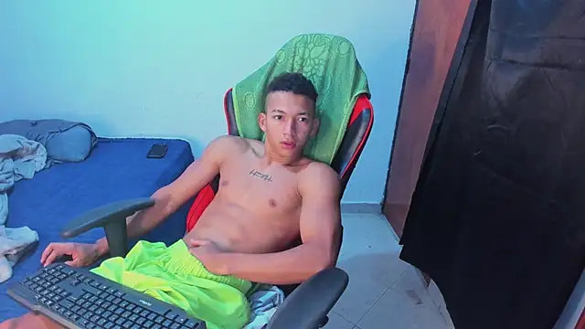 JuanchiT66 online show from June 11, 1:31 pm