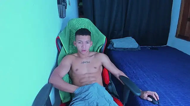 JuanchiT66 online show from July 2, 2:54 am