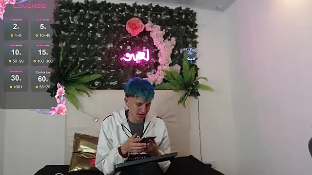 iam lukas   online show from October 7, 3:43 am