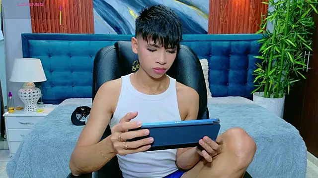 dilan 911 online show from May 27, 6:49 pm
