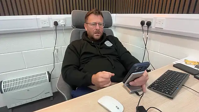 bilf1978 online show from April 21, 9:59 am