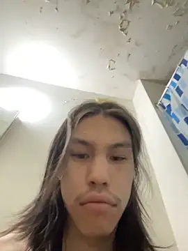 heytherepeoples717 online show from April 9, 11:27 am