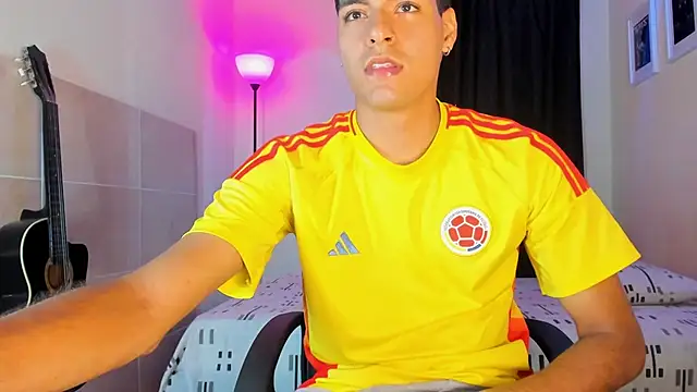 TeamPorn 19 online show from October 25, 3:19 am