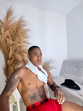 liambolt online show from October 24, 12:13 am