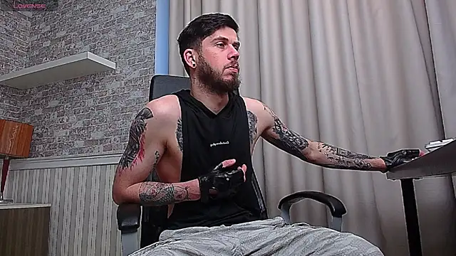 JonahShaw online show from February 2, 5:39 am