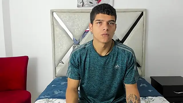 wyatt 3 online show from December 15, 1:30 pm