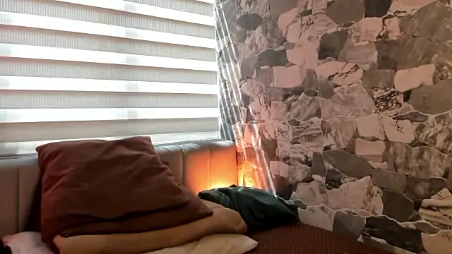 ZYZZ1312 online show from February 9, 7:18 pm