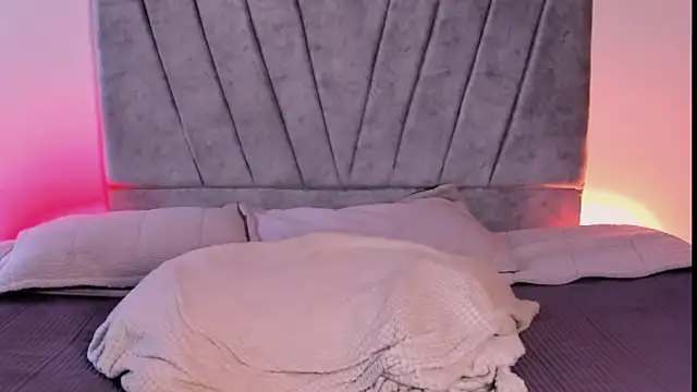 ZYZZ1312 online show from January 6, 5:28 pm